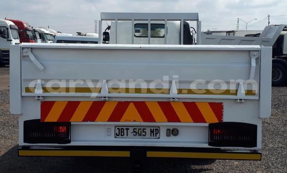 Tenga Tsaru Mitsubishi Fuso Chena Rori in Lusaka in Zambia Tenga Tsaru Mitsubishi Fuso Chena Rori in Lusaka in Zambia