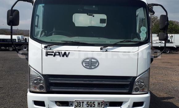 Tenga Tsaru Mitsubishi Fuso Chena Rori in Lusaka in Zambia Tenga Tsaru Mitsubishi Fuso Chena Rori in Lusaka in Zambia