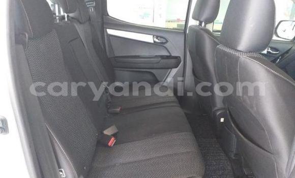 Tenga Tsaru Isuzu D–MAX Chena Mota in Lusaka in Zambia Tenga Tsaru Isuzu D–MAX Chena Mota in Lusaka in Zambia