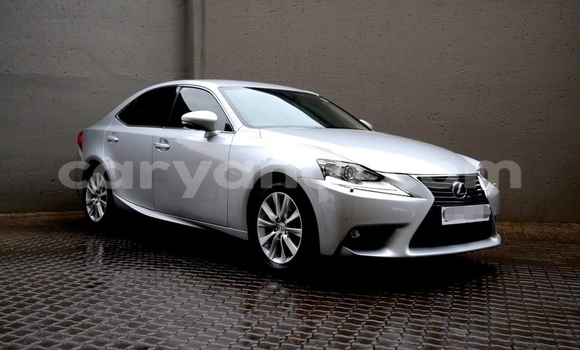 Acheter Occasion Voiture Lexus IS 300 Gris à Chingola, Zambie