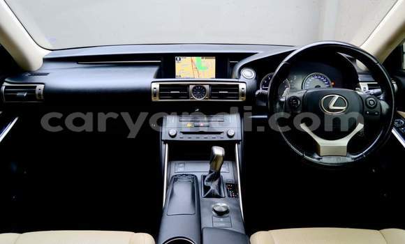 Tenga Tsaru Lexus IS 300 Sirivha Mota in Chingola in Zambia Tenga Tsaru Lexus IS 300 Sirivha Mota in Chingola in Zambia