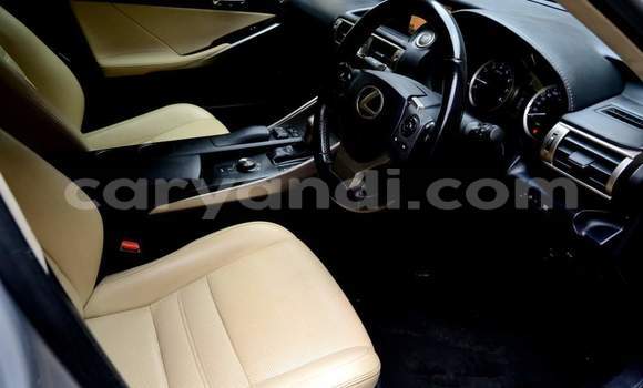 Tenga Tsaru Lexus IS 300 Sirivha Mota in Chingola in Zambia Tenga Tsaru Lexus IS 300 Sirivha Mota in Chingola in Zambia