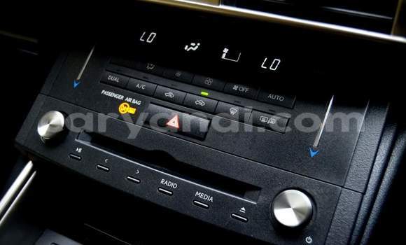 Tenga Tsaru Lexus IS 300 Sirivha Mota in Chingola in Zambia Tenga Tsaru Lexus IS 300 Sirivha Mota in Chingola in Zambia