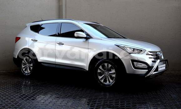 Acheter Occasion Voiture Hyundai Santa Fe Gris à Lusaka, Zambie Acheter Occasion Voiture Hyundai Santa Fe Gris à Lusaka, Zambie