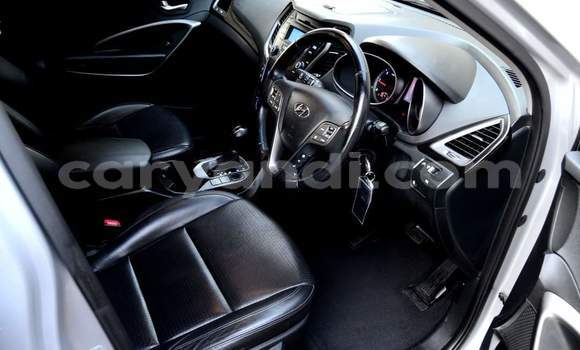 Buy Used Hyundai Santa Fe Silver Car in Lusaka in Zambia Buy Used Hyundai Santa Fe Silver Car in Lusaka in Zambia