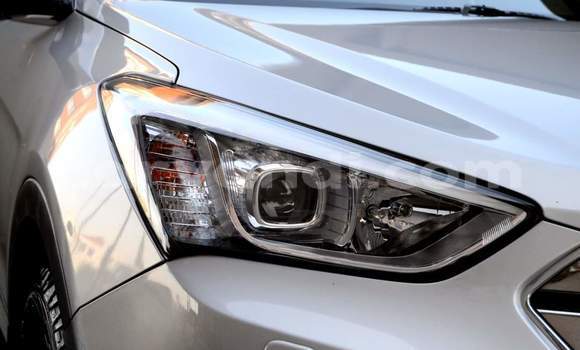 Buy Used Hyundai Santa Fe Silver Car in Lusaka in Zambia Buy Used Hyundai Santa Fe Silver Car in Lusaka in Zambia