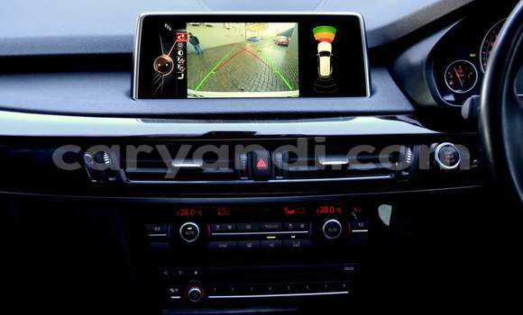 Acheter Occasion Voiture BMW X5 Blanc à Livingstone, Zambie Acheter Occasion Voiture BMW X5 Blanc à Livingstone, Zambie