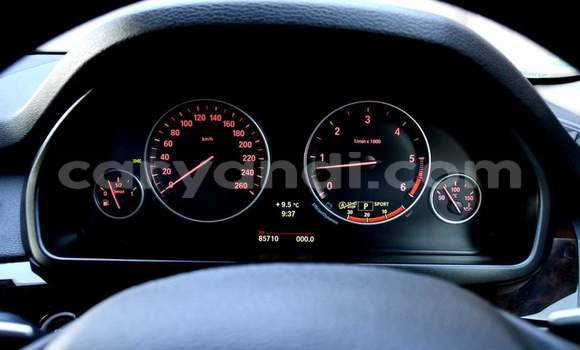 Acheter Occasion Voiture BMW X5 Blanc à Livingstone, Zambie Acheter Occasion Voiture BMW X5 Blanc à Livingstone, Zambie