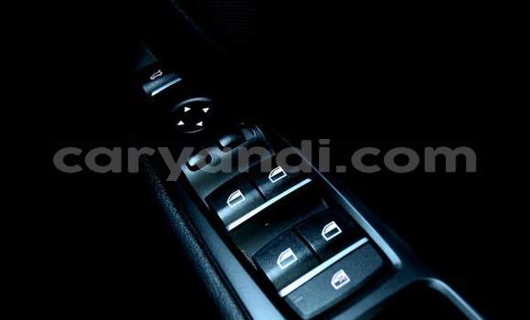 Acheter Occasion Voiture BMW X5 Blanc à Livingstone, Zambie Acheter Occasion Voiture BMW X5 Blanc à Livingstone, Zambie