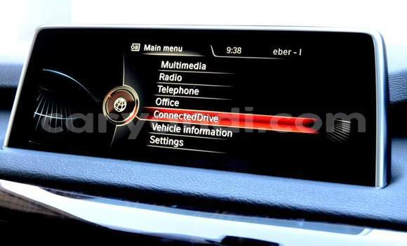 Acheter Occasion Voiture BMW X5 Blanc à Livingstone, Zambie Acheter Occasion Voiture BMW X5 Blanc à Livingstone, Zambie