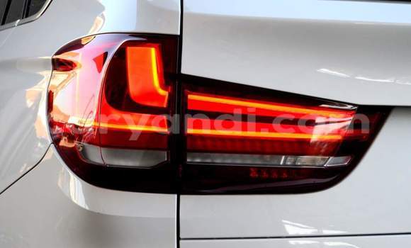 Acheter Occasion Voiture BMW X5 Blanc à Livingstone, Zambie Acheter Occasion Voiture BMW X5 Blanc à Livingstone, Zambie