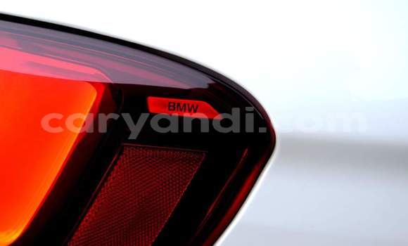 Acheter Occasion Voiture BMW X5 Blanc à Livingstone, Zambie Acheter Occasion Voiture BMW X5 Blanc à Livingstone, Zambie