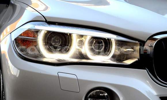 Acheter Occasion Voiture BMW X5 Blanc à Livingstone, Zambie Acheter Occasion Voiture BMW X5 Blanc à Livingstone, Zambie