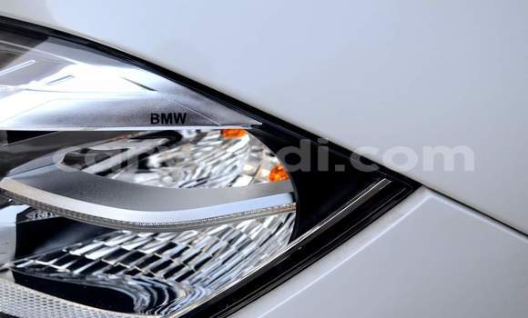 Acheter Occasion Voiture BMW X5 Blanc à Livingstone, Zambie Acheter Occasion Voiture BMW X5 Blanc à Livingstone, Zambie