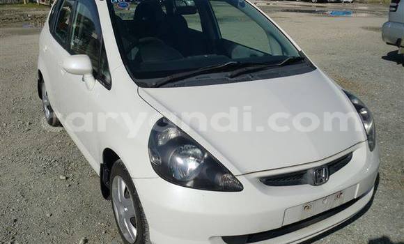 Buy Used Honda Accord White Car in Chingola in Zambia