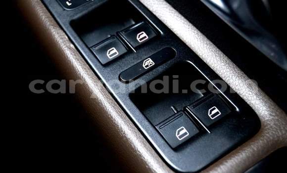 Acheter Occasion Voiture Volkswagen Amarok Blanc à Chingola, Zambie Acheter Occasion Voiture Volkswagen Amarok Blanc à Chingola, Zambie