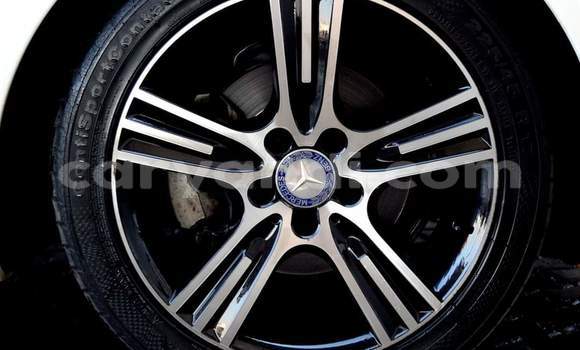Acheter Occasion Voiture Mercedes‒Benz C–Class Blanc à Livingstone, Zambie Acheter Occasion Voiture Mercedes‒Benz C–Class Blanc à Livingstone, Zambie