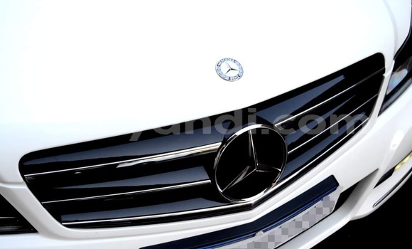 Acheter Occasion Voiture Mercedes‒Benz C–Class Blanc à Livingstone, Zambie Acheter Occasion Voiture Mercedes‒Benz C–Class Blanc à Livingstone, Zambie