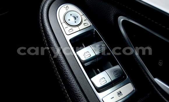 Buy Used Mercedes‒Benz C–Class White Car in Chingola in Zambia Buy Used Mercedes‒Benz C–Class White Car in Chingola in Zambia