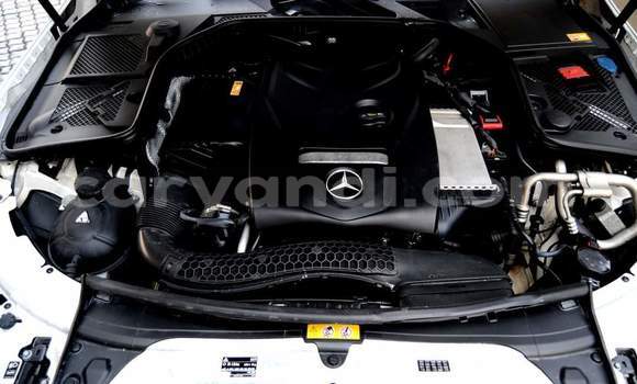 Buy Used Mercedes‒Benz C–Class White Car in Chingola in Zambia Buy Used Mercedes‒Benz C–Class White Car in Chingola in Zambia