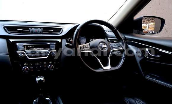 Buy Used Nissan X–Trail Silver Car in Chingola in Zambia Buy Used Nissan X–Trail Silver Car in Chingola in Zambia