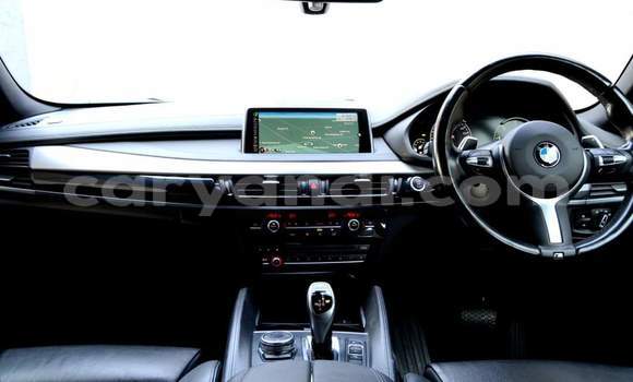 Nunua Ilio tumika BMW X6 Nyeupe Gari ndani ya Livingstone nchini Zambia Nunua Ilio tumika BMW X6 Nyeupe Gari ndani ya Livingstone nchini Zambia