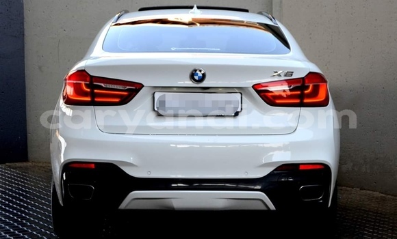 Nunua Ilio tumika BMW X6 Nyeupe Gari ndani ya Livingstone nchini Zambia Nunua Ilio tumika BMW X6 Nyeupe Gari ndani ya Livingstone nchini Zambia