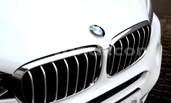 Nunua Ilio tumika BMW X6 Nyeupe Gari ndani ya Livingstone nchini Zambia Nunua Ilio tumika BMW X6 Nyeupe Gari ndani ya Livingstone nchini Zambia