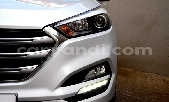 Buy Used Hyundai Tucson Silver Car in Livingstone in Zambia Buy Used Hyundai Tucson Silver Car in Livingstone in Zambia