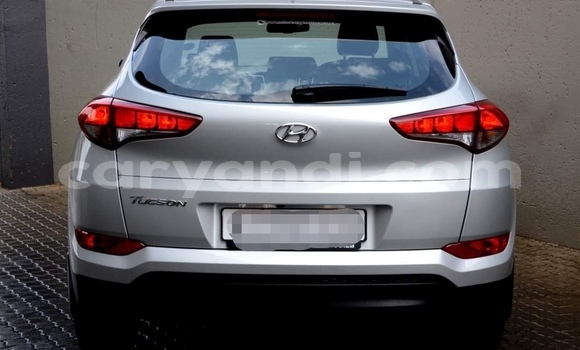Buy Used Hyundai Tucson Silver Car in Livingstone in Zambia Buy Used Hyundai Tucson Silver Car in Livingstone in Zambia