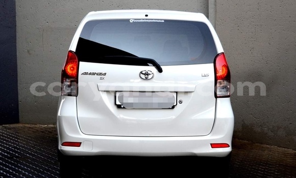 Acheter Occasion Voiture Toyota Avanza Blanc à Livingstone, Zambie Acheter Occasion Voiture Toyota Avanza Blanc à Livingstone, Zambie