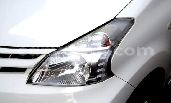 Acheter Occasion Voiture Toyota Avanza Blanc à Livingstone, Zambie Acheter Occasion Voiture Toyota Avanza Blanc à Livingstone, Zambie