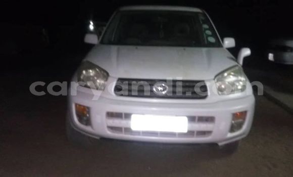 Buy Used Toyota RAV4 White Car in Lusaka in Zambia Buy Used Toyota RAV4 White Car in Lusaka in Zambia