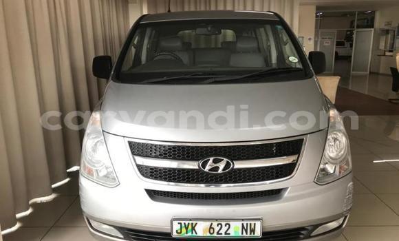 Acheter Occasion Voiture Hyundai H1 Gris à Lusaka, Zambie Acheter Occasion Voiture Hyundai H1 Gris à Lusaka, Zambie