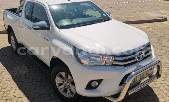 Acheter Occasion Voiture Toyota Hilux Blanc à Lusaka, Zambie Acheter Occasion Voiture Toyota Hilux Blanc à Lusaka, Zambie