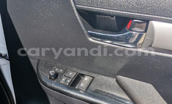 Acheter Occasion Voiture Toyota Hilux Blanc à Lusaka, Zambie Acheter Occasion Voiture Toyota Hilux Blanc à Lusaka, Zambie