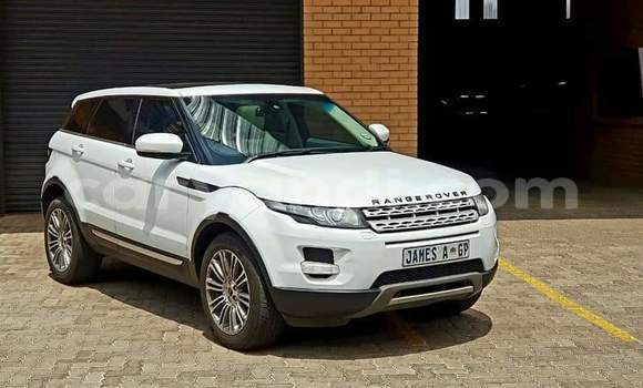 Buy Used Land Rover Range Rover White Car in Mazabuka in Southern
