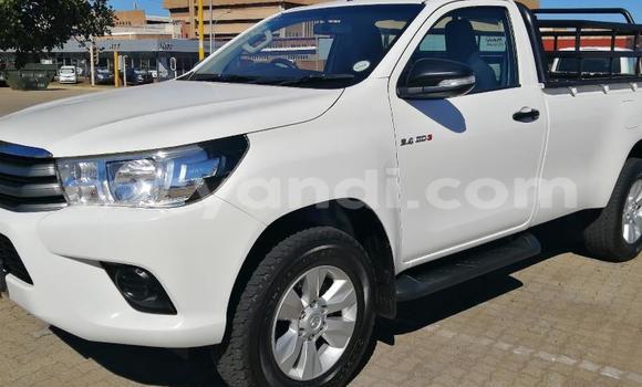 Buy Used Toyota Hilux White Car in Ndola in Zambia Buy Used Toyota Hilux White Car in Ndola in Zambia
