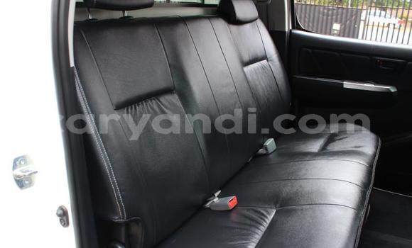 Tenga Tsaru Toyota Hilux Chena Mota in Lusaka in Zambia Tenga Tsaru Toyota Hilux Chena Mota in Lusaka in Zambia