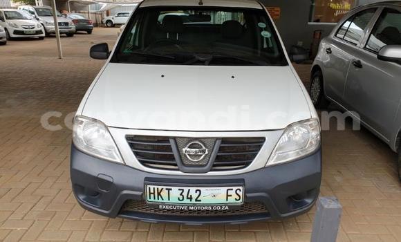 Acheter Occasion Voiture Nissan NP 300 Blanc à Lusaka, Zambie Acheter Occasion Voiture Nissan NP 300 Blanc à Lusaka, Zambie