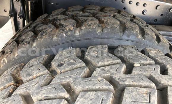 Acheter Occasion Utilitaire Mercedes–Benz Tipper Blanc à Mazabuka, Du sud Acheter Occasion Utilitaire Mercedes–Benz Tipper Blanc à Mazabuka, Du sud