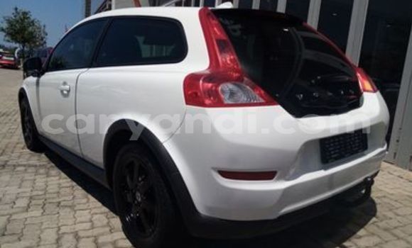 Acheter Occasion Voiture Volvo C30 Blanc à Livingstone, Zambie Acheter Occasion Voiture Volvo C30 Blanc à Livingstone, Zambie