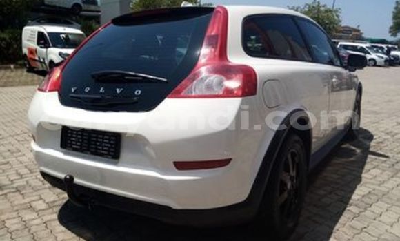 Acheter Occasion Voiture Volvo C30 Blanc à Livingstone, Zambie Acheter Occasion Voiture Volvo C30 Blanc à Livingstone, Zambie