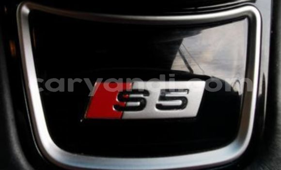 Acheter Occasion Voiture Audi S5 Blanc à Livingstone, Zambie Acheter Occasion Voiture Audi S5 Blanc à Livingstone, Zambie