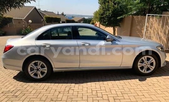 Tenga Tsaru Mercedes‒Benz C–Class Sirivha Mota in Chingola in Zambia Tenga Tsaru Mercedes‒Benz C–Class Sirivha Mota in Chingola in Zambia