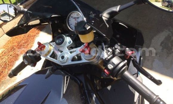 Acheter Occasion Moto BMW S 1000 Noir à Isoka, Nord Acheter Occasion Moto BMW S 1000 Noir à Isoka, Nord