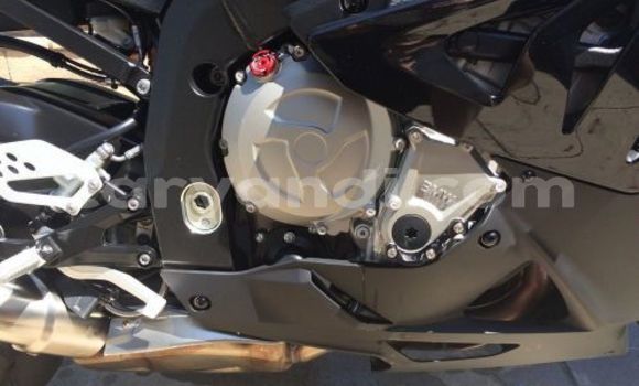 Acheter Occasion Moto BMW S 1000 Noir à Isoka, Nord Acheter Occasion Moto BMW S 1000 Noir à Isoka, Nord