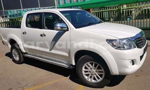 Buy Used Toyota Hilux White Car in Kabwe in Zambia Buy Used Toyota Hilux White Car in Kabwe in Zambia