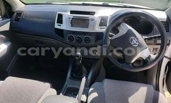 Buy Used Toyota Hilux White Car in Kabwe in Zambia Buy Used Toyota Hilux White Car in Kabwe in Zambia