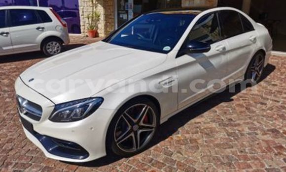Acheter Occasion Voiture Mercedes‒Benz C–Class Blanc à Livingstone, Zambie Acheter Occasion Voiture Mercedes‒Benz C–Class Blanc à Livingstone, Zambie